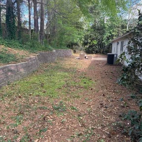 Bush Trimming by Thomas Kelly Home Services reviewed on April 9, 2026