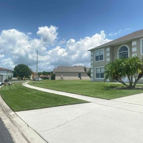 yard service by La Exelencia Landscaping reviewed on February 2, 2024