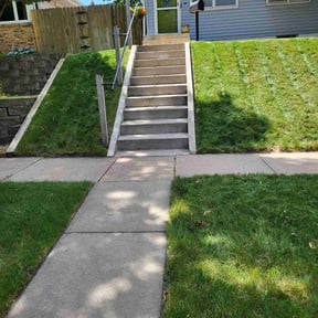 landscaping by Amby's Lawn Service reviewed on August 15, 2025