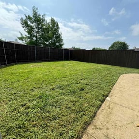 grass cutting by All Pro Lawn Services LLC reviewed on September 25, 2023