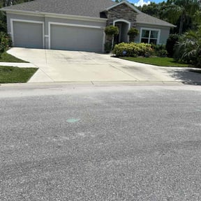 yard care by Trimmer Timmer reviewed on December 1, 2025