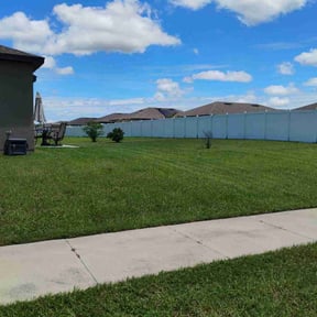 landscape maintenance by VSK LLC reviewed on November 23, 2025