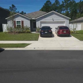 yard care by Loza Lawn & Home Services reviewed on August 17, 2025