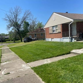 landscaping by Polymow reviewed on May 10, 2024