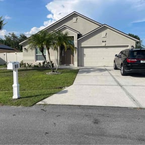 yard care by Benjamin Lawn Solutions reviewed on December 8, 2025