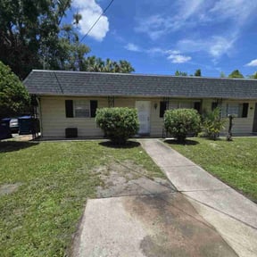 Bush Trimming by Local Green Lawn Care LLC reviewed on August 15, 2025