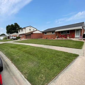 landscape maintenance by Red cedar lawn care reviewed on November 27, 2025