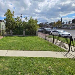 landscape maintenance by Johnson lawn services  reviewed on December 1, 2025