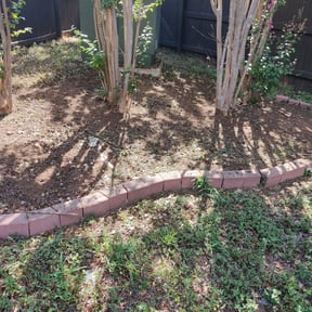 Flower Bed Weeding by Pro Cut Lawns LLC reviewed on August 19, 2025