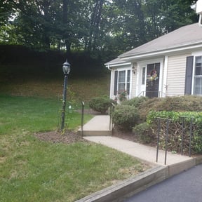 Bush Trimming by Cortes lawn service reviewed on August 15, 2025