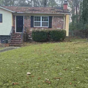 Bush Trimming by Individual reviewed on December 6, 2025