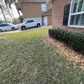 Flower Bed Weeding by Above the Lawn reviewed on August 20, 2025