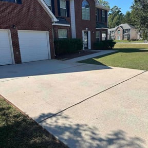 gardening service by Mullets Mowing and Pressure Washing reviewed on July 15, 2023