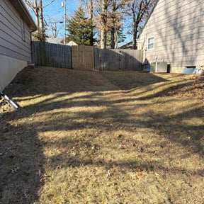 Leaf Removal by Georgia Grounds Management LLC reviewed on December 17, 2025