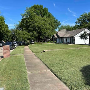 lawn maintenance by Iroc&#039;s Lawn Care reviewed on August 20, 2025