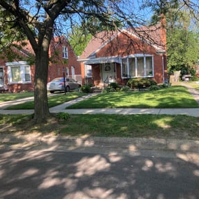 landscaping services by Striking Precision lawn service reviewed on August 15, 2025