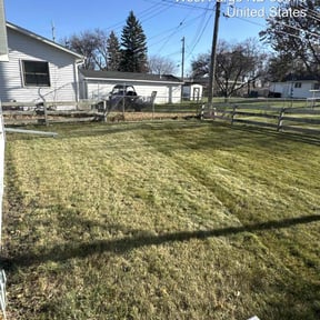 Leaf Removal by Tredway Legacy Company reviewed on November 18, 2025