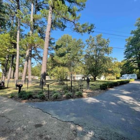 lawn care services by J.D.L. Lawn Care Services reviewed on May 7, 2024