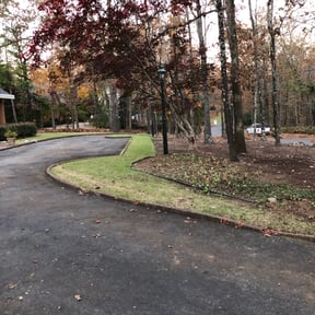 Leaf Removal by GrassSlayers Property Maintenance reviewed on September 22, 2025