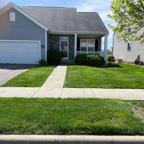 lawn care services by Kuts By Kim reviewed on July 6, 2025