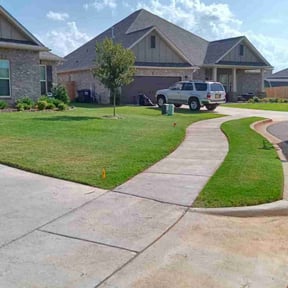 yard maintenance by J & F Landscaping LLC reviewed on August 20, 2025