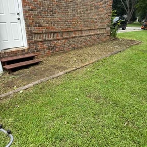 Flower Bed Weeding by Up2Date Management Service's LLC.., reviewed on July 27, 2026
