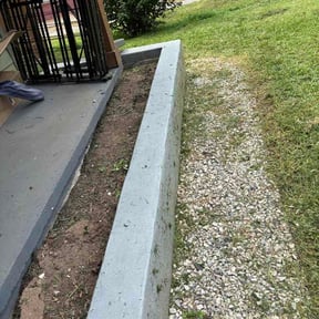 Flower Bed Weeding by T and T Property Management reviewed on August 24, 2026