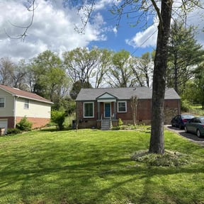 lawn maintenance by Wilson & Son Lawn Care reviewed on May 14, 2024