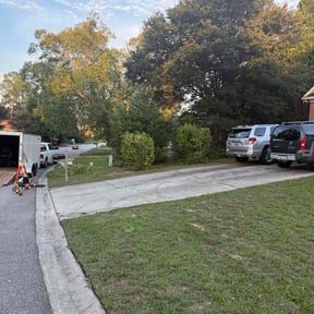 Bush Trimming by Vexs Lawncutters reviewed on April 30, 2025