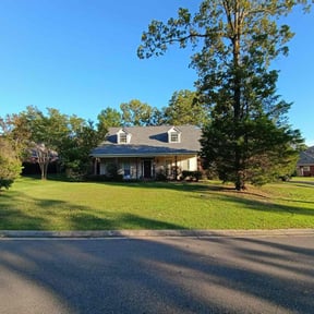 residential landscaping by The Royal Diamond Project LLC reviewed on October 21, 2024