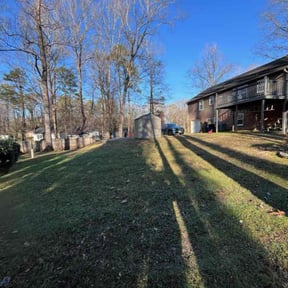 lawn maintenance by Jackson of All Trades reviewed on July 21, 2022