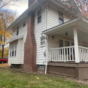 Leaf Removal by Tez Specialty Removal reviewed on November 18, 2025