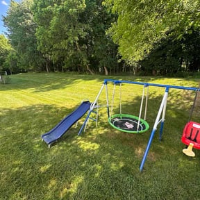 gardening service by Hale House LLC reviewed on November 18, 2025