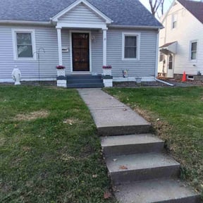 Leaf Removal by Js Lawn Care reviewed on November 18, 2025