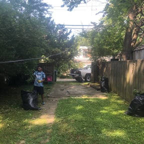 Bush Trimming by The Gatsons Way Lawn Care reviewed on August 14, 2025