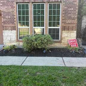Flower Bed Weeding by Royal Lawn and Landscape reviewed on June 6, 2026