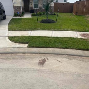 lawn service by Benjamin Lawn Solutions reviewed on March 3, 2024