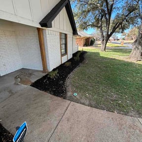 Mulching by Escobar Landscaping reviewed on February 26, 2026