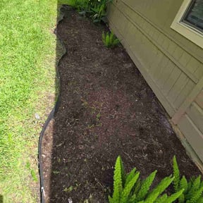 Flower Bed Weeding by Nate Becotte reviewed on July 17, 2026