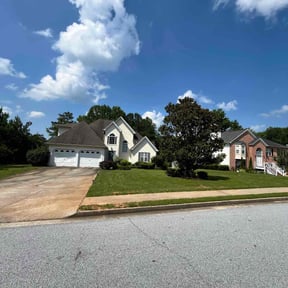 gardening service by Love-o-Lawns reviewed on April 11, 2024