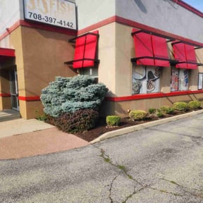 Bush Trimming by Tamula Chery"s Landscaping reviewed on August 19, 2025