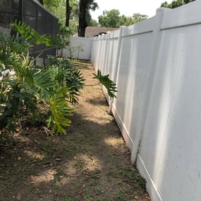 Leaf Removal by BRDOC - Lawn Care reviewed on October 1, 2025