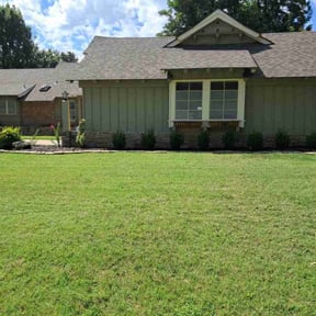 landscaping by Full Service Lawn Care reviewed on August 19, 2025