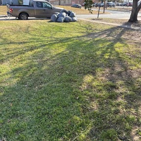 Leaf Removal by Mahoney‘s lawn care services reviewed on January 27, 2026