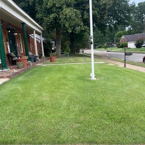 residential landscaping by Humble Lawns reviewed on August 17, 2025