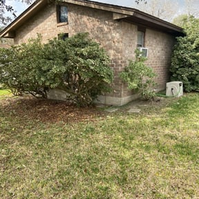 lawn care by Lehneis Handyman Services reviewed on June 27, 2025