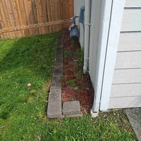 Flower Bed Weeding by Phoenix all around services reviewed on May 7, 2025