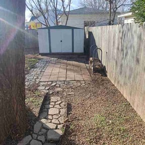 Leaf Removal by JAY-LYNS reviewed on September 13, 2025