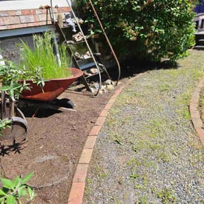 Flower Bed Weeding by Preferred lawncare reviewed on April 30, 2026
