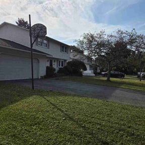 Bush Trimming by Evergreen Lawncare and Landscaping reviewed on August 30, 2026